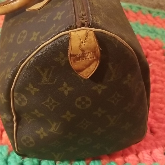 Authentic Louis Vuitton Speedy 35 - Picture 5 of 16